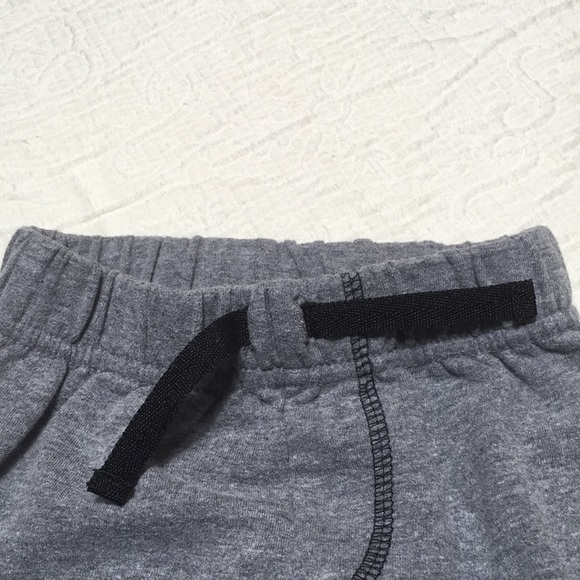 18m (4/$20) Star Wars Joggers - Picture 10 of 12